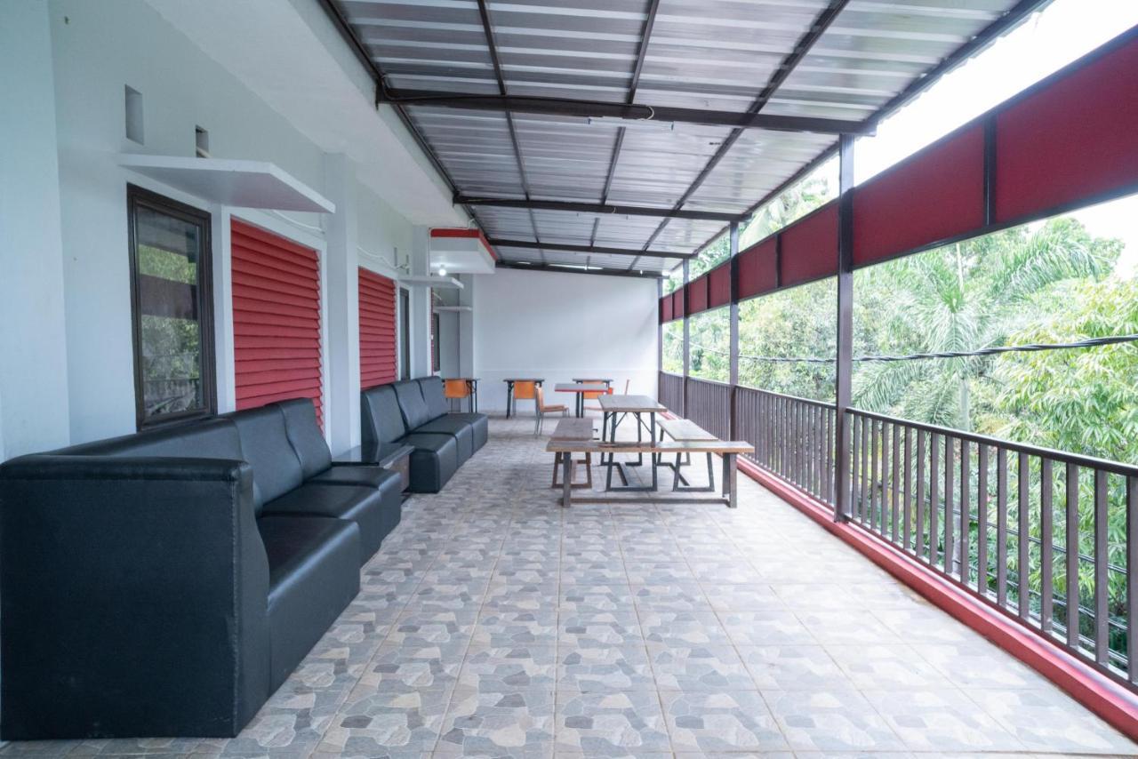 Reddoorz Plus Near Itc Cempaka Mas 2 Jakarta Exteriér fotografie
