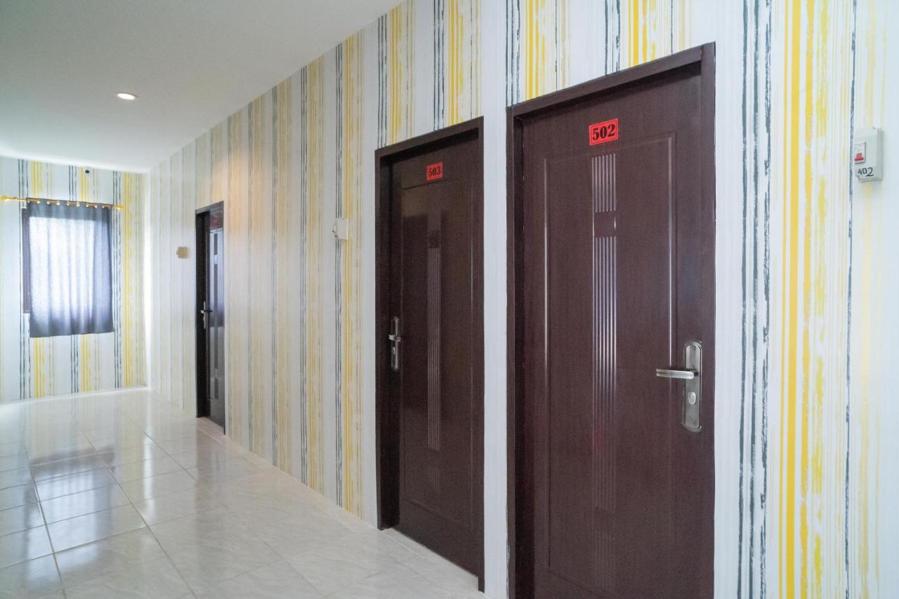 Reddoorz Plus Near Itc Cempaka Mas 2 Jakarta Exteriér fotografie